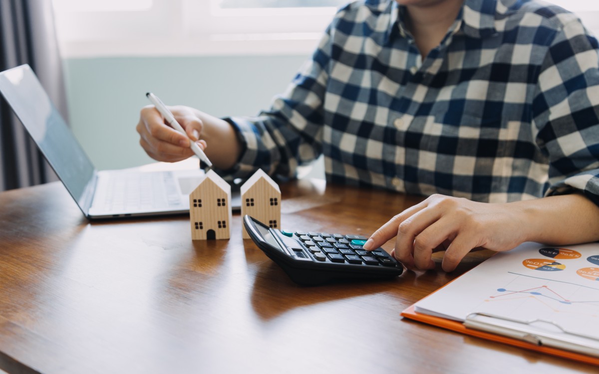 Why You Need a Home Loan Calculator Before Borrowing 