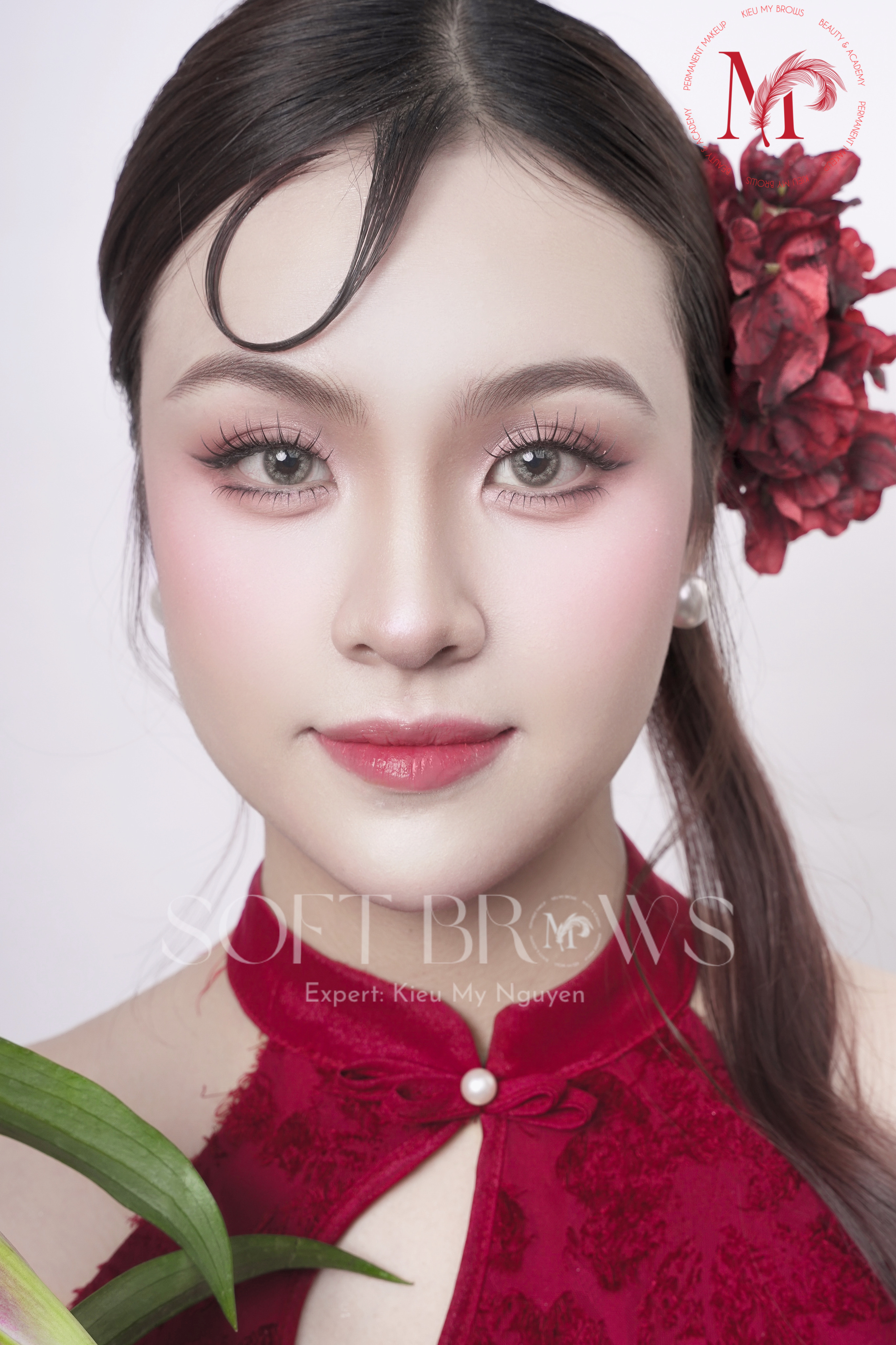 Phong Thủy Lông Mày: Mật Ngữ Thành Công Cho Phụ Nữ Hiện Đại