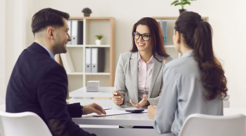 Hire the Best Public Relations Consultant for Maximum Impact