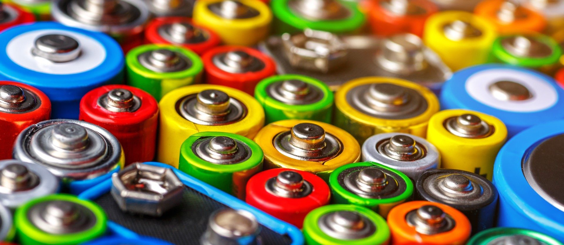 Alkaline Battery Market is Estimated to Witness High Growth Owing to Rising Portable Electronics Demand
