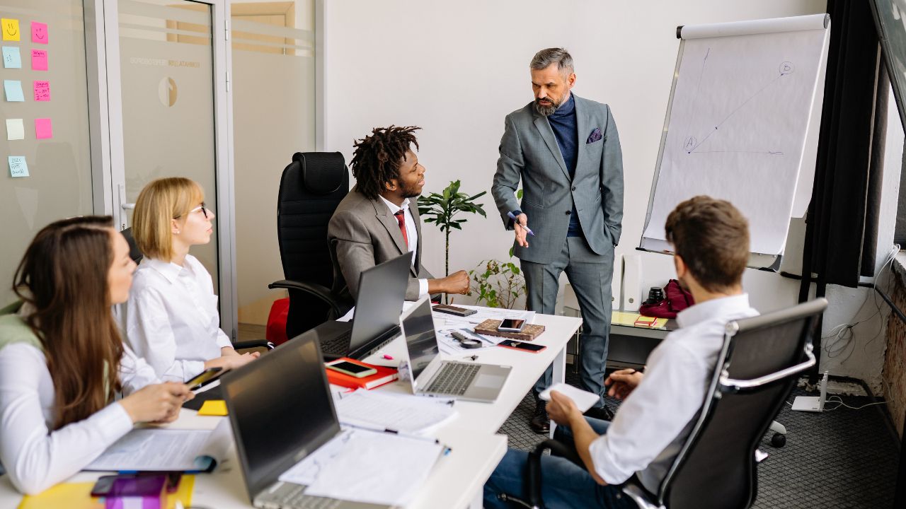 Why Claims Processing Outsourcing Is Transforming Insurance Operations 