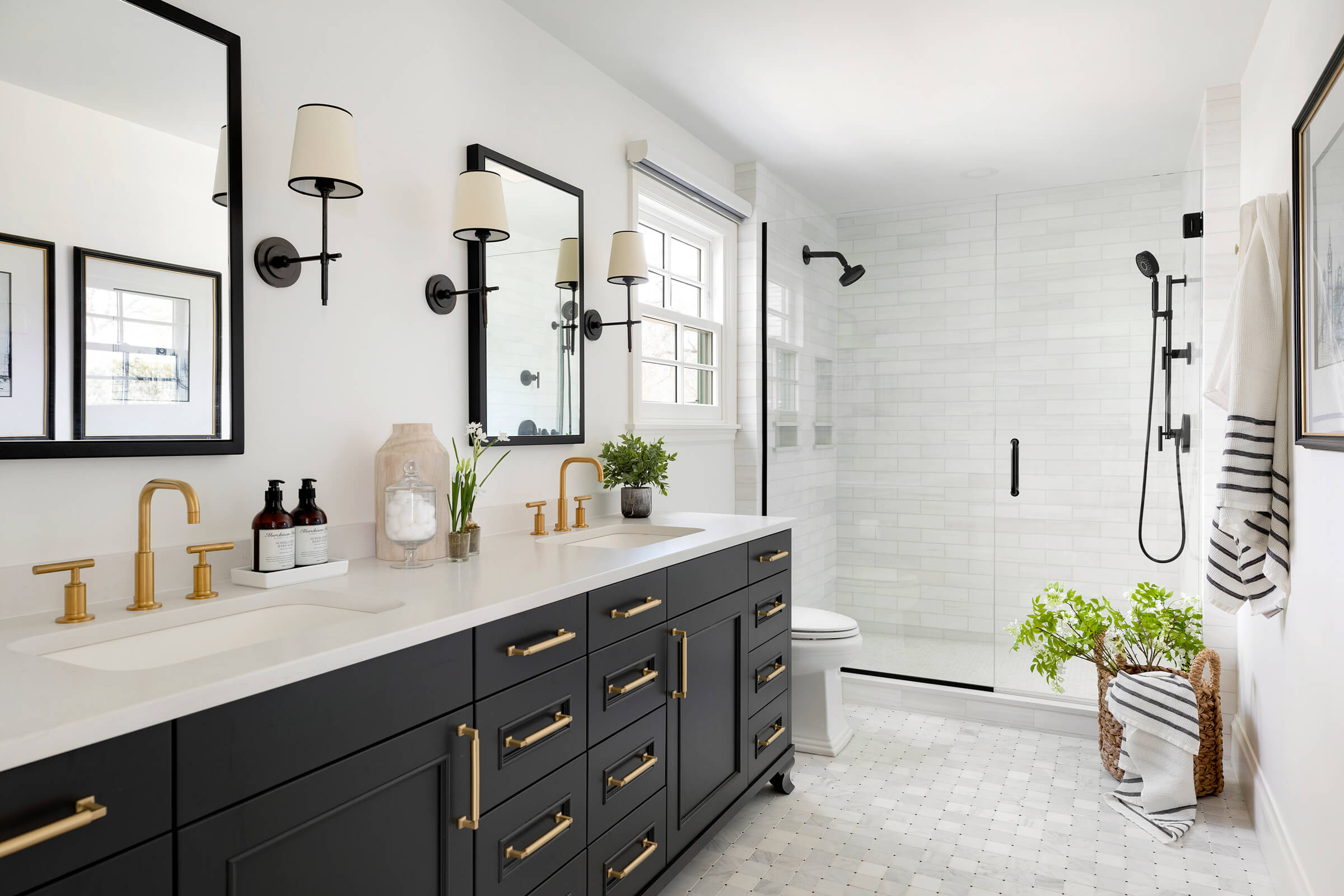Bathroom Remodeling: Transform Your Space with Style and Functionality
