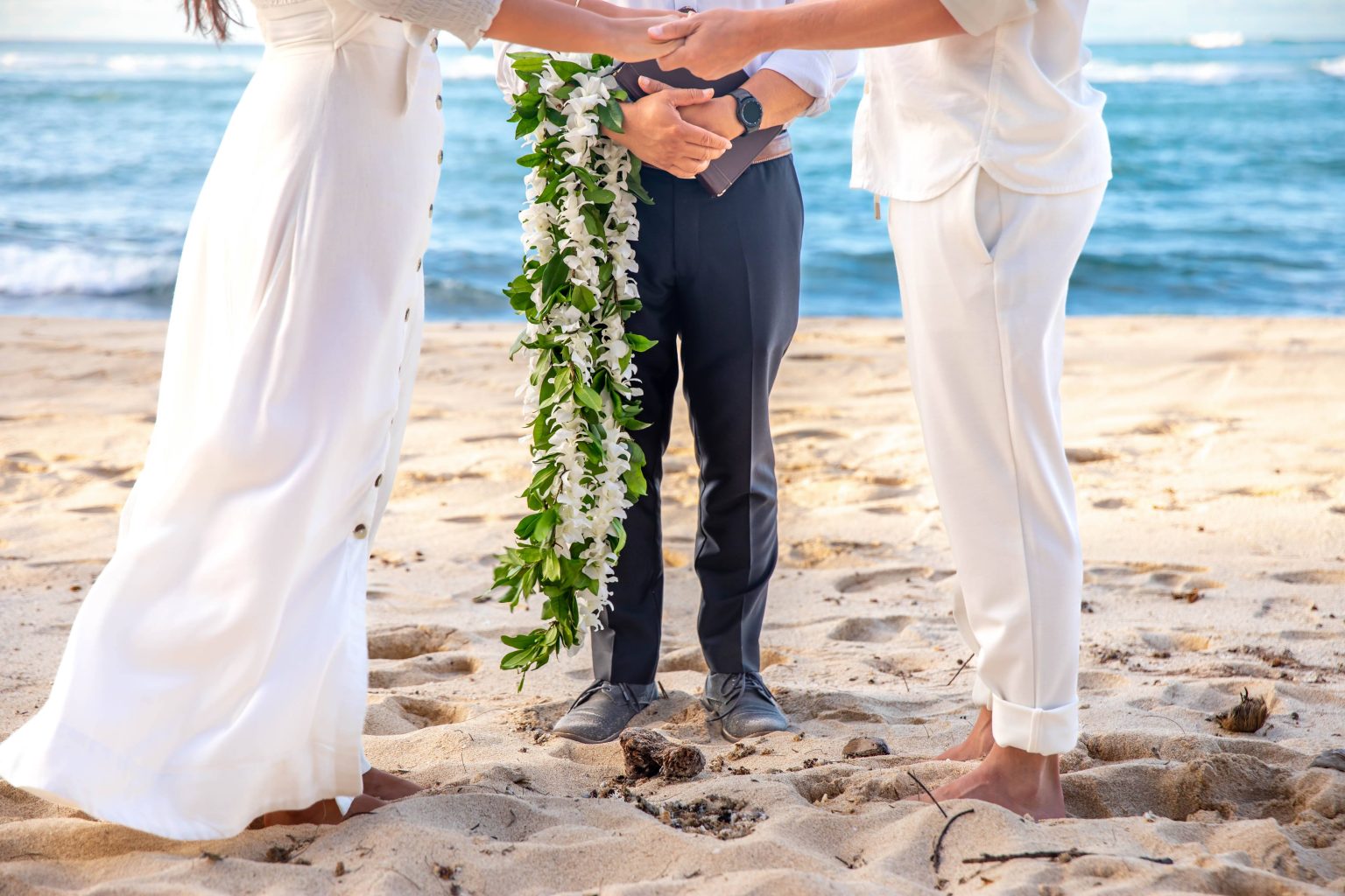 The Ultimate Guide to Getting Married in Hawaii: Your Dream Wedding Awaits