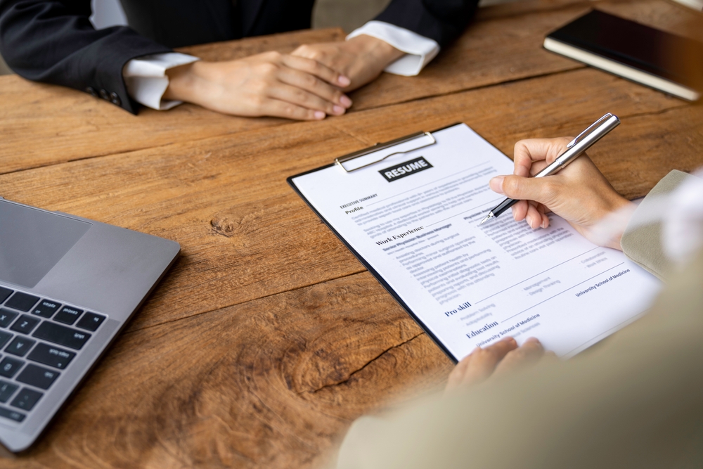 Optimizing Your Standard Builder Resume for the Digital Age