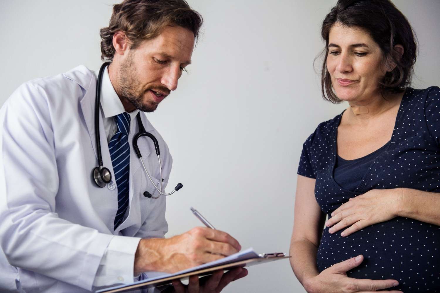 Best Obstetrician-Gynecologist in Thane with experience
