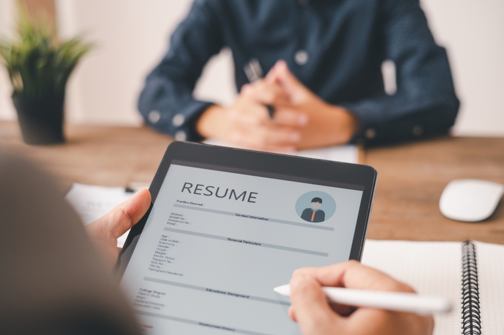 Essential Tips for a Standard Builder Resume to Submit