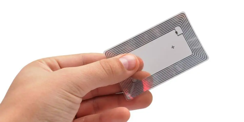 Inside The Technology Of Passive RFID Tags: A Beginner’s Guide