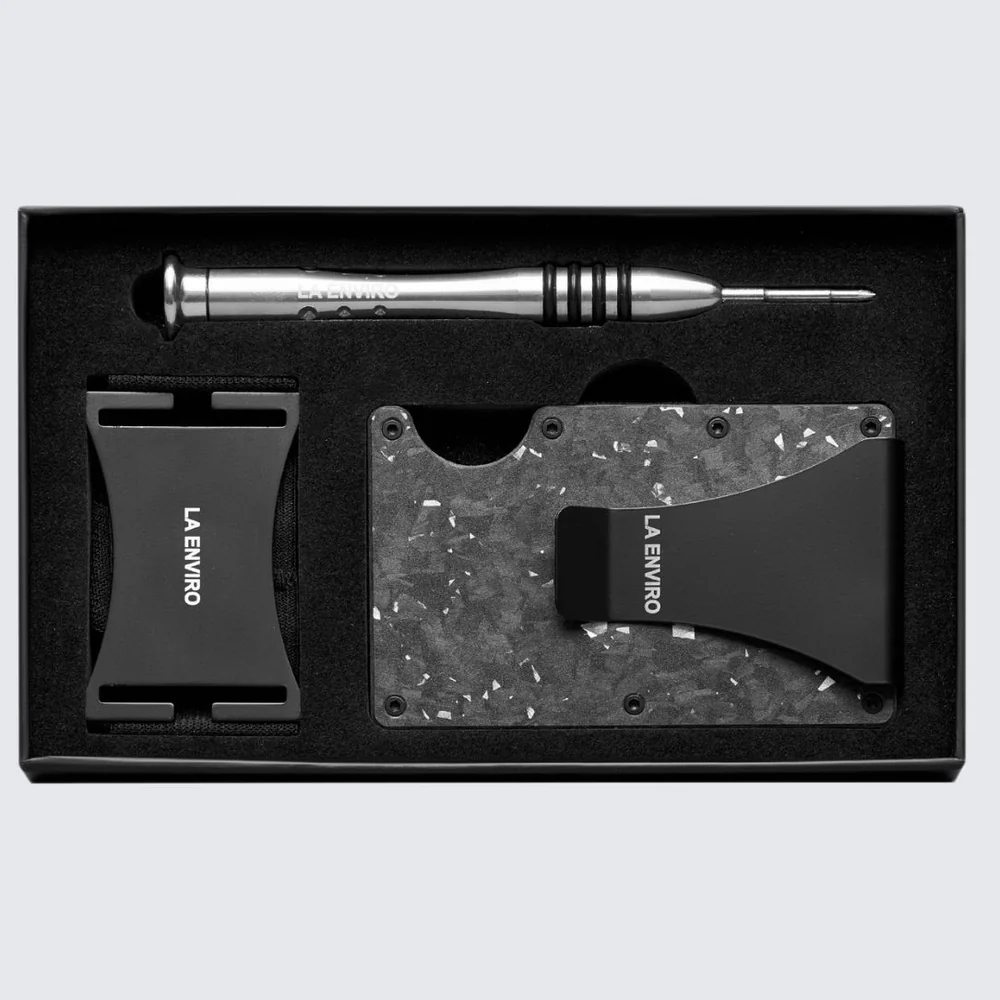 Forged Carbon Wallets: Advancing Design and Practicality in Everyday Use