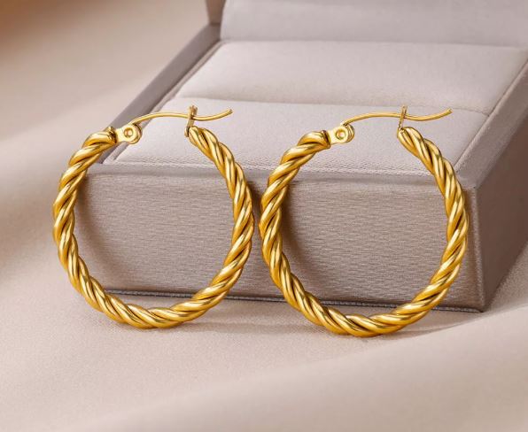 Trendy Women Earrings for Stylish & Modern Looks