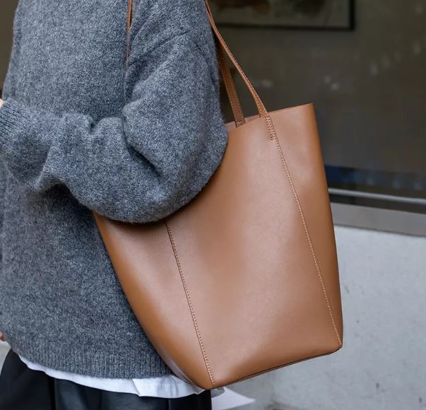How to Select the Best Women Accessories Online