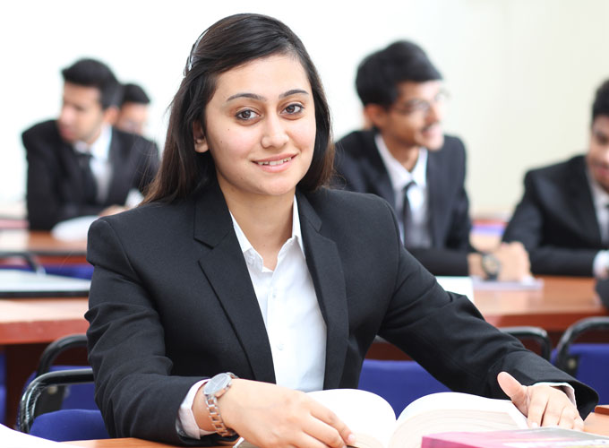 Benefits of Pursuing BBA at the Best Colleges in Raipur, Chhattisgarh