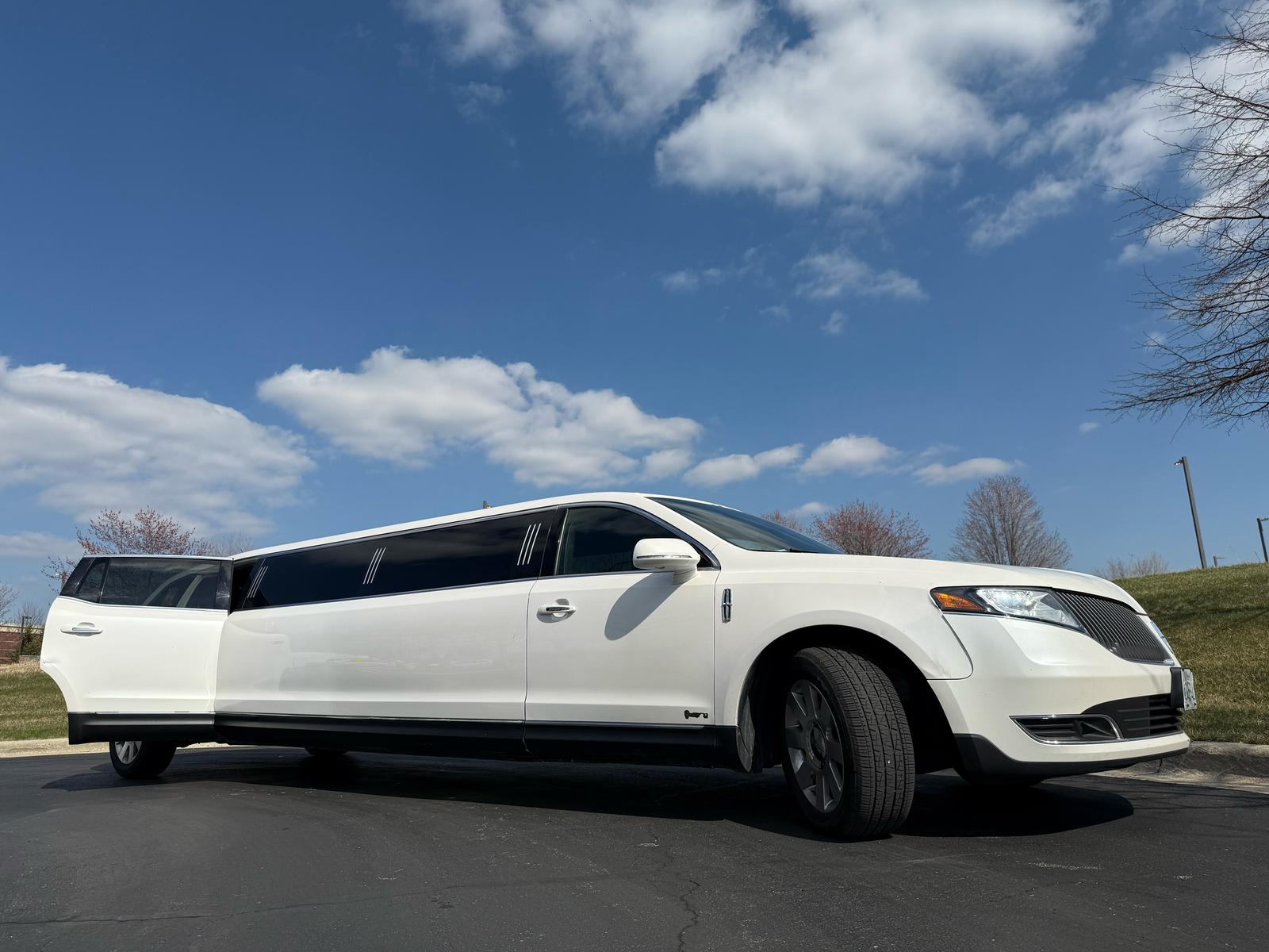 Limousine Service in Chicago