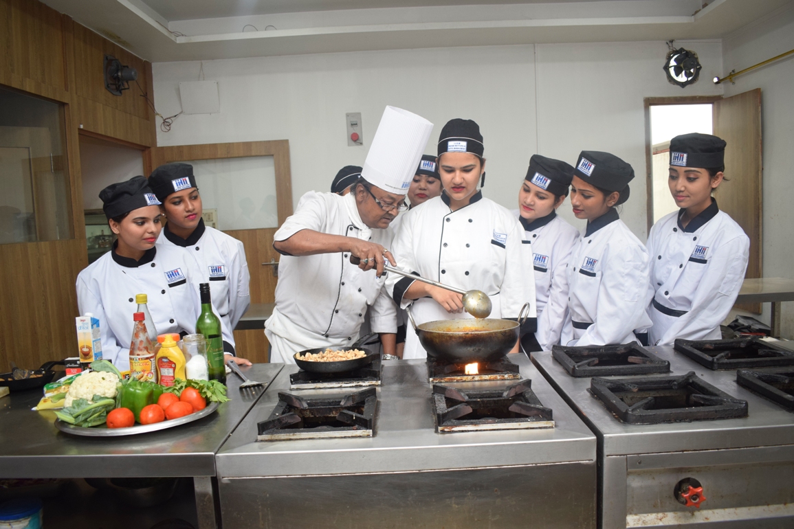 6 Questions Relating To Career in Hotel Management Answered