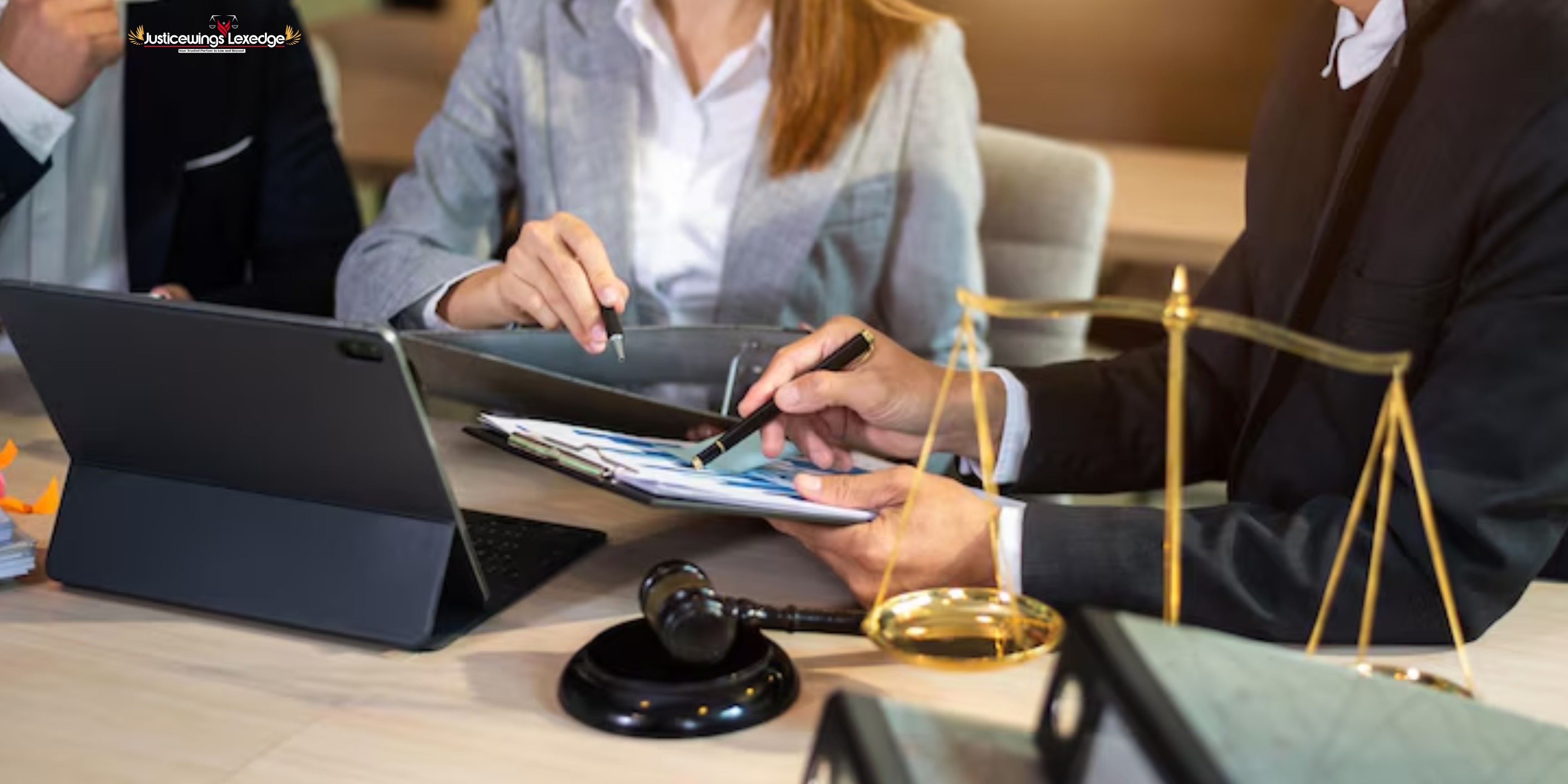 How Legal Advisors Help Businesses Grow and Stay Resilient