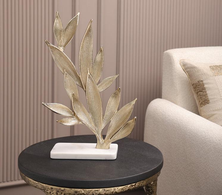 A Timeless Touch: The Art of Decorating with Antique Decoration Items