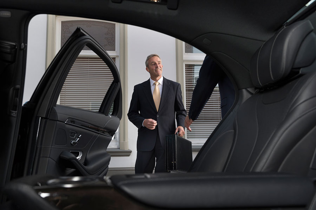 Car Transportation Service in Elmont NY