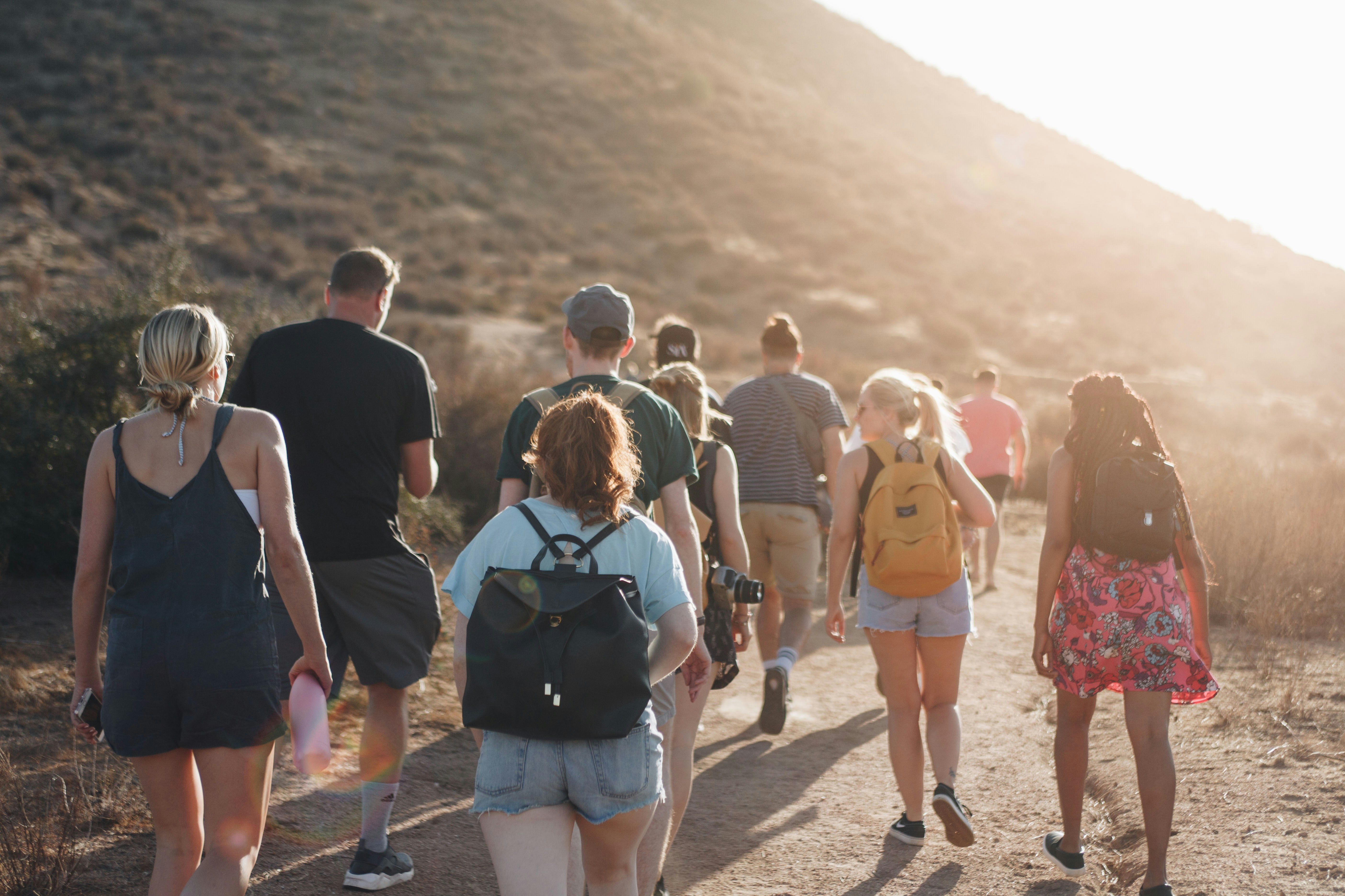 10 Challenges of Managing Group Tours (And How to Solve Them)