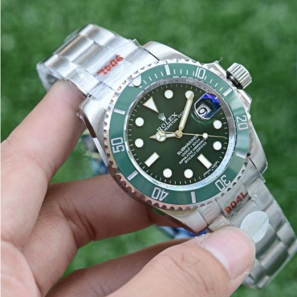 Embrace the Elegance: Experience S-Grade Mirror-Grade Replica Watches