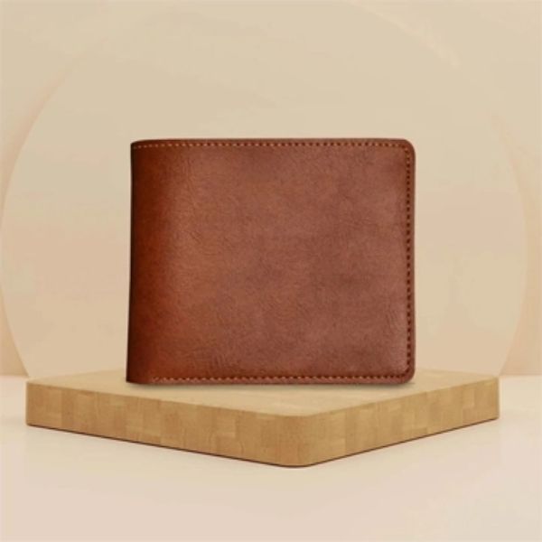 Elevate Everyday Style with Leather Card Holders in Europe
