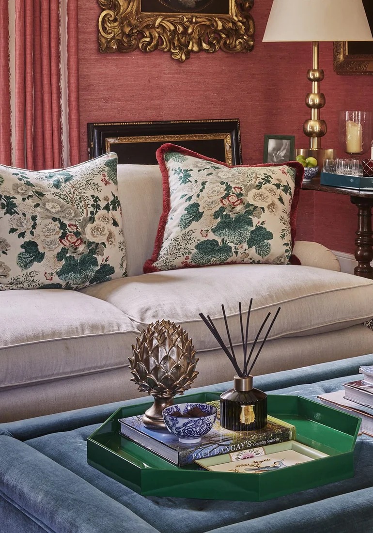 From Breakfast in Bed to Dinner Parties: Creative Ways to Use Serving Trays in Your Home