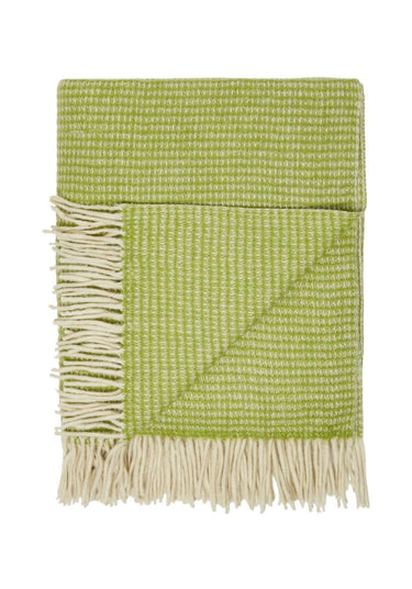 The Ultimate Guide to Cozy Blankets for Every Season