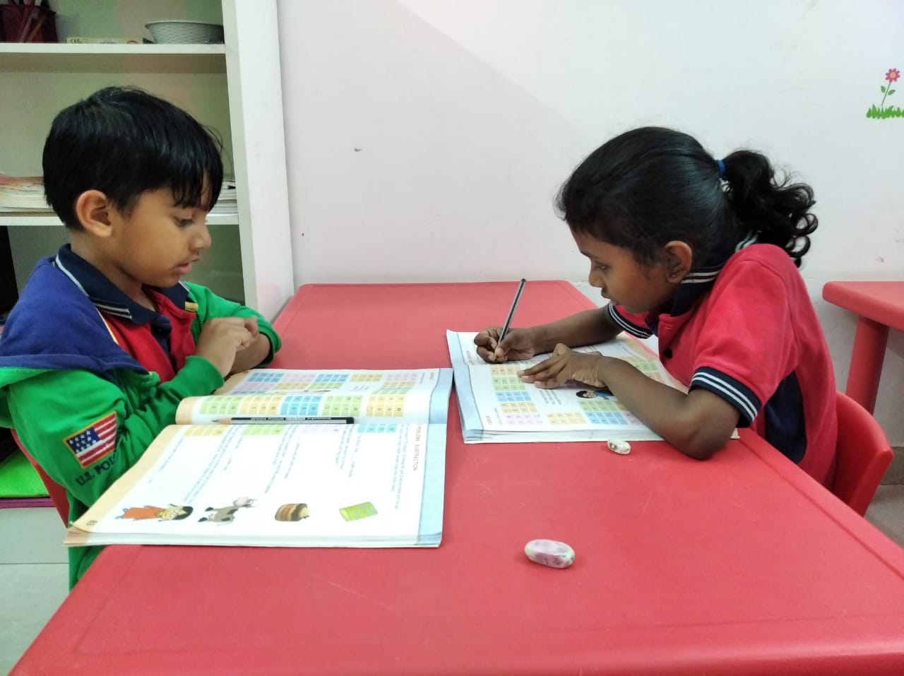 Discover the Ideal School Class for Playgroup in Bangalore at Daisy Montessori School