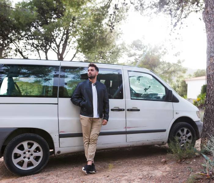 Benefits You Will Enjoy By Hiring A Maxi Taxi Service