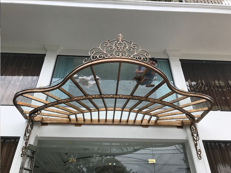 Find address do roof art glass