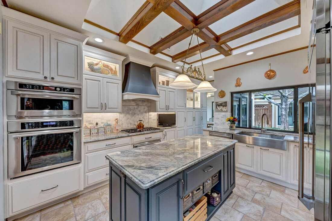 Kitchen Contractors: Your Key to a Dream Kitchen in Simi Valley