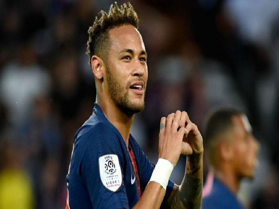 Introduction information the shoes attached to the career of Neymar