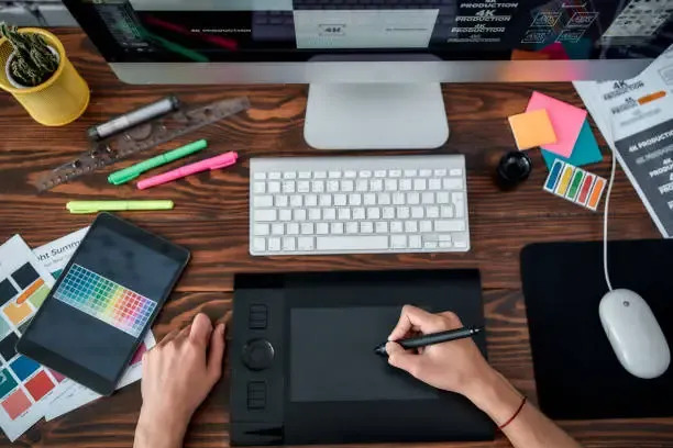 Top Graphic Design Tools for Designers in 2025