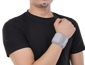 Can a Wrist Wrap Reduce Wrist Strain During a Double-Unders Workout?
