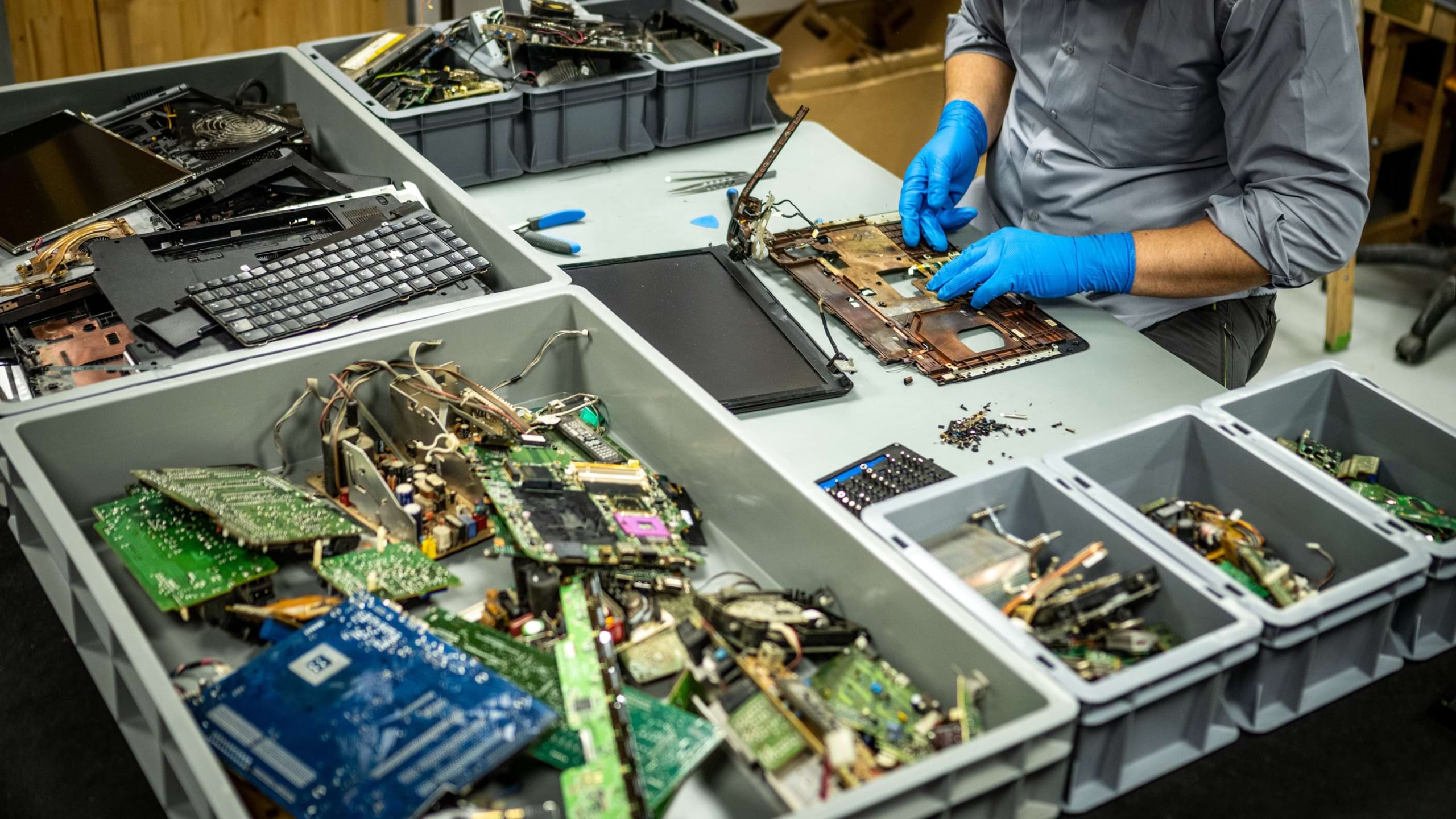 Effiziente IT Asset Disposal Services: Nachhaltige Entsorgung und Mehrwert für Unternehmen