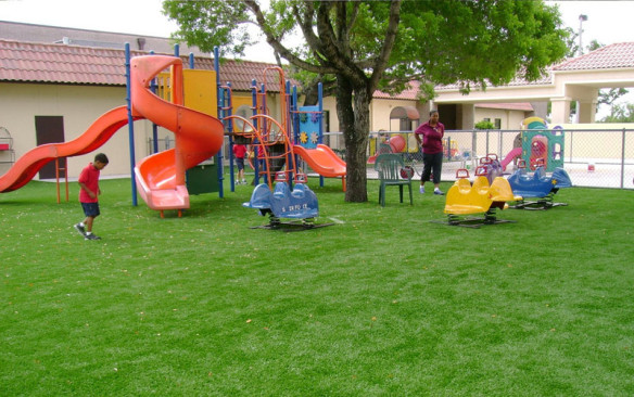 Playground Grass In Dubai