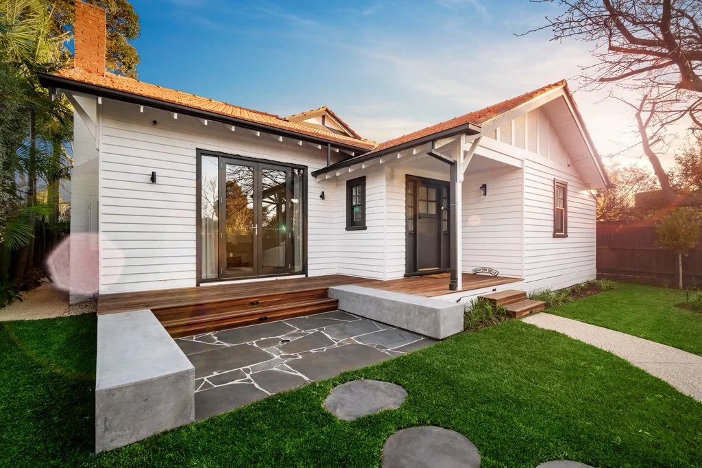 Best Plants for Soft Landscaping in Different Climate Zones