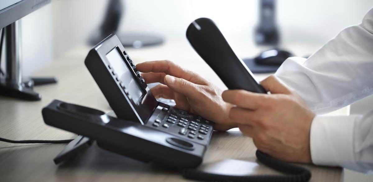 9 Must Have Features of Phone Systems for Small Business