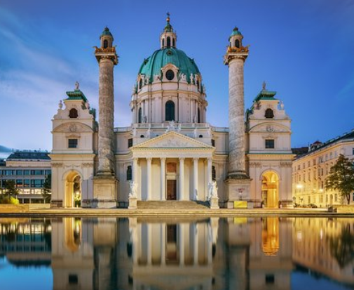 FAMOUS MONUMENTS IN SINGAPORE