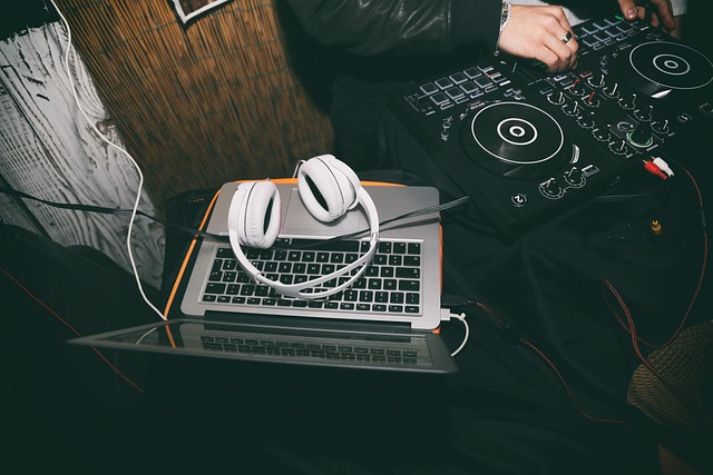 Top Wedding DJs in New York to Make Your Big Day Unforgettable