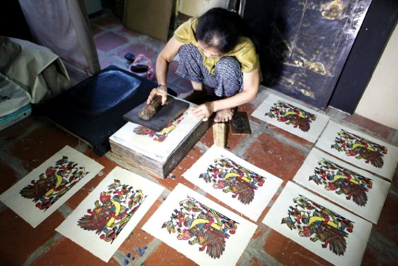Tìm Hiểu Quy Trình Làm Tranh Đông Hồ Chuẩn Làng Nghề Bắc Ninh