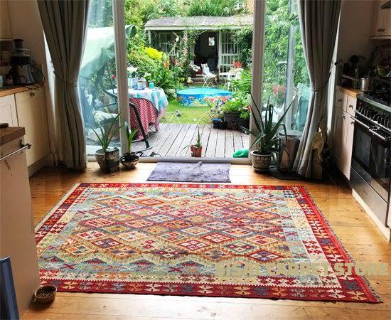 Kilim Rugs In Dubai