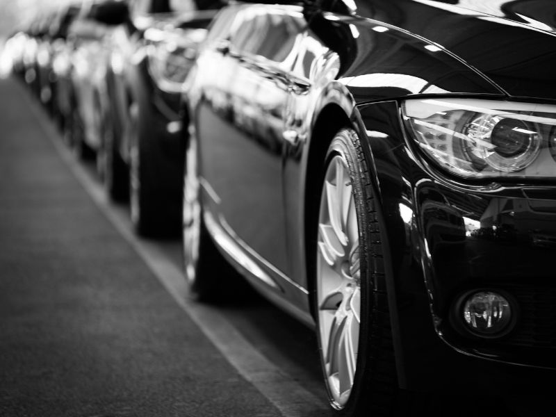 Explore Vancouver Downtown with Convenient Car Hire Services