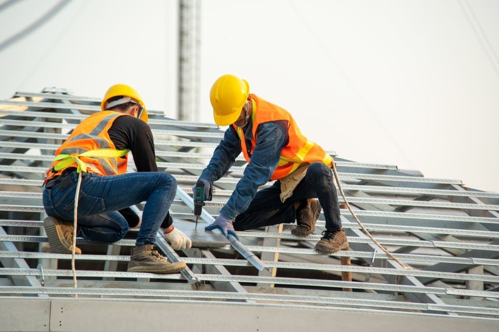 Why Businesses Trust St. Louis Commercial Roof Repair Contractors