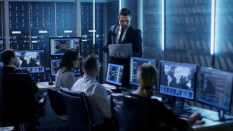 7 major roles of NOC services