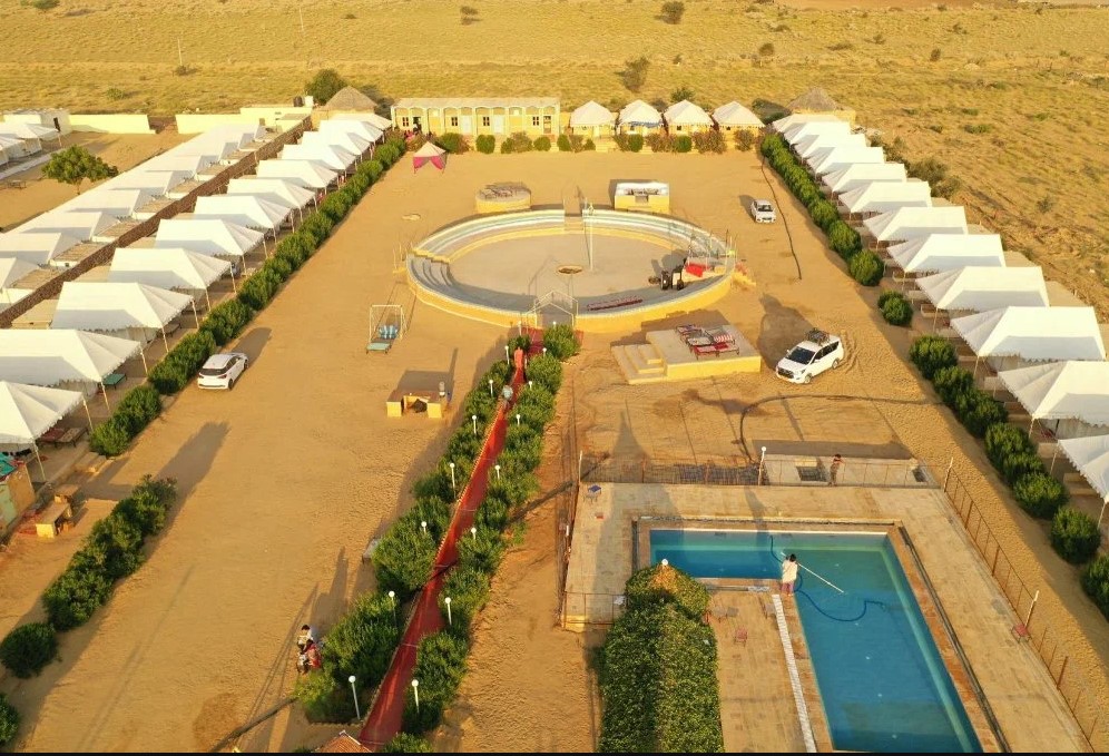 Experience the Golden Sands - Your Ultimate Desert Getaway