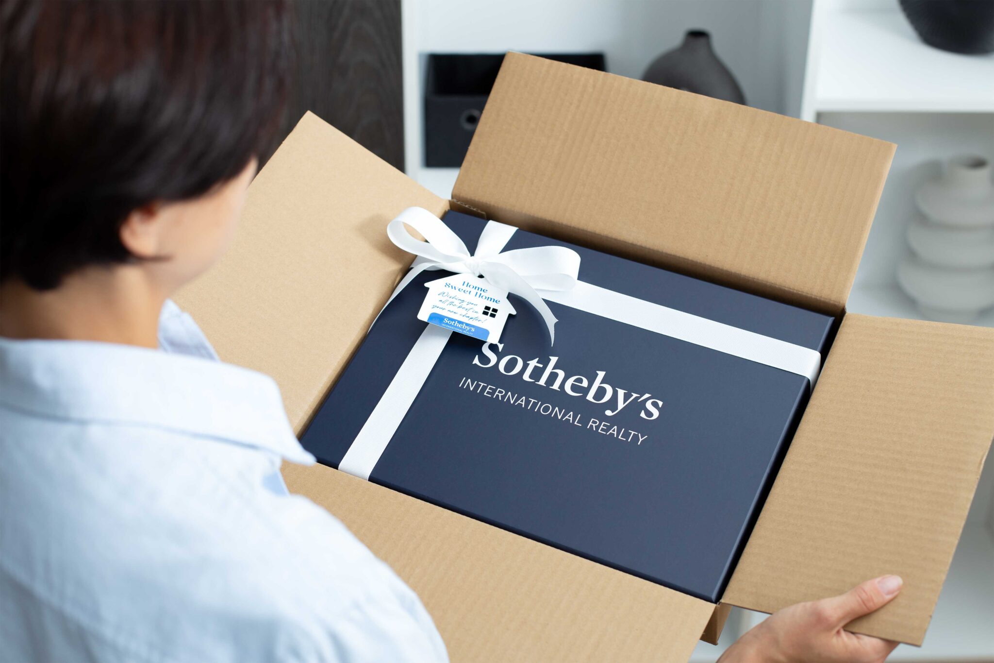 From Keys to Kitchen: Cutting Boards That Celebrate New Homes