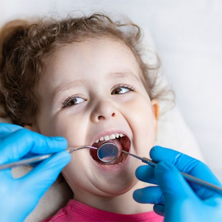 Things you should know about the Essence of Visiting a Pediatric Dentist in Hyderabad