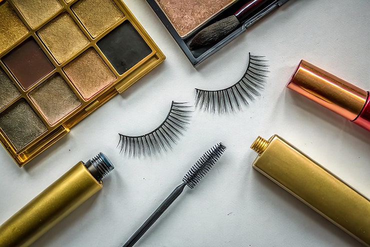 Best Eyelash Extension Products for Long-Lasting Results
