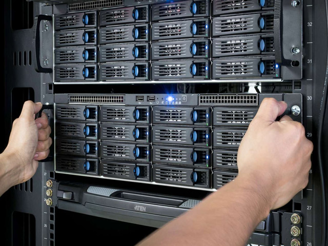 Top Causes of Server Failure and How Dubai Companies Can Prevent Data Loss