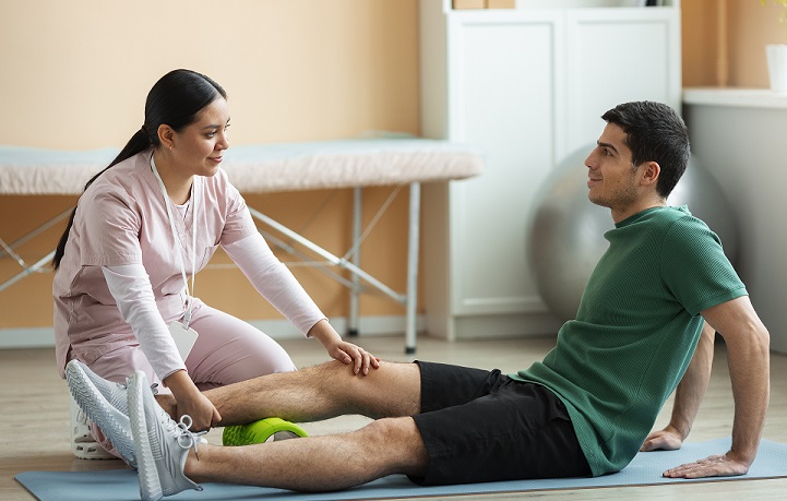Physiotherapy at Home in Noida: Comprehensive Care by APRC HomeCare