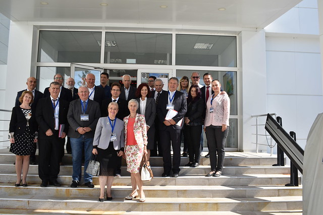 Informatika dalam Bisnis dan Pendidikan